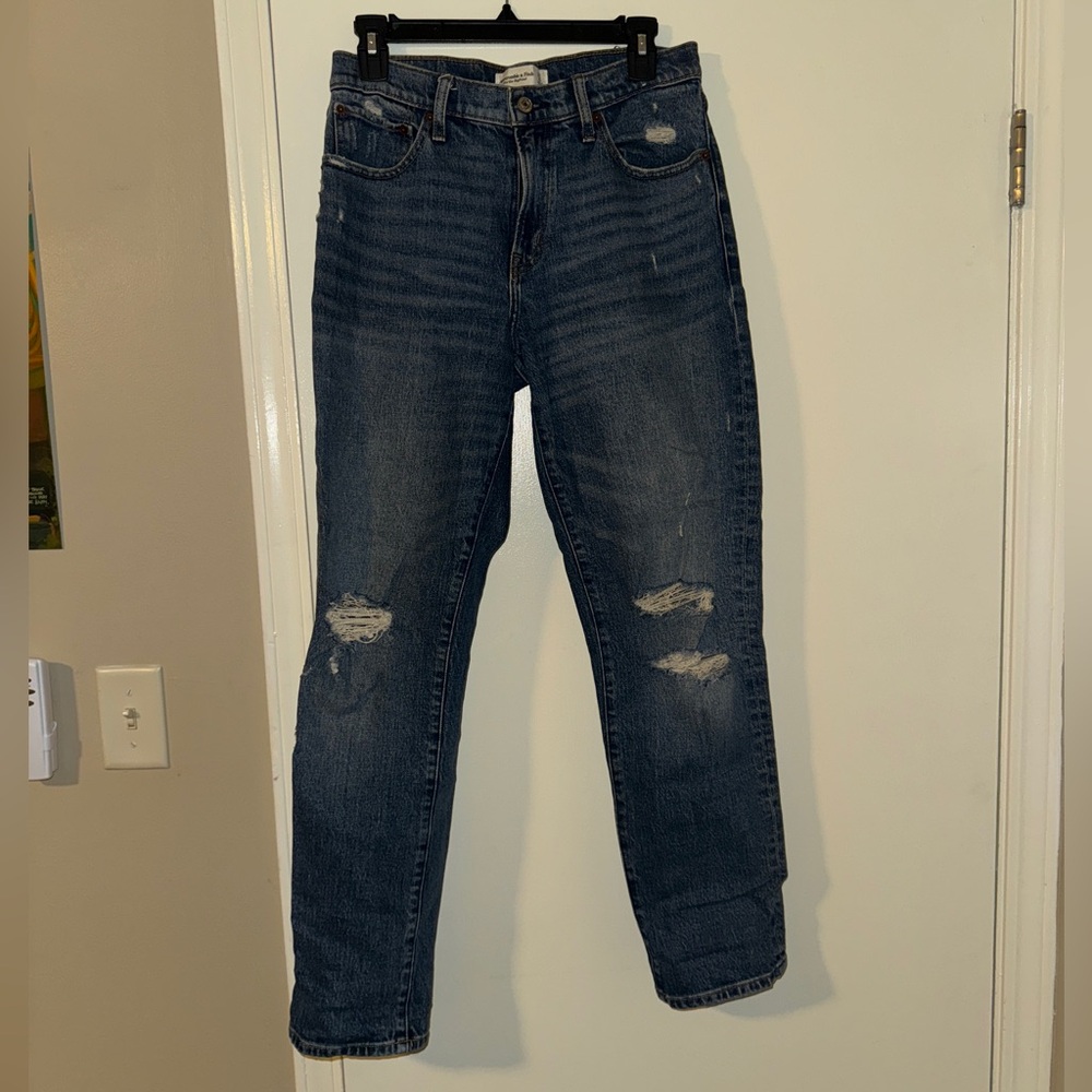 Abercrombie & Fitch Mid Rise Boyfriend Jeans